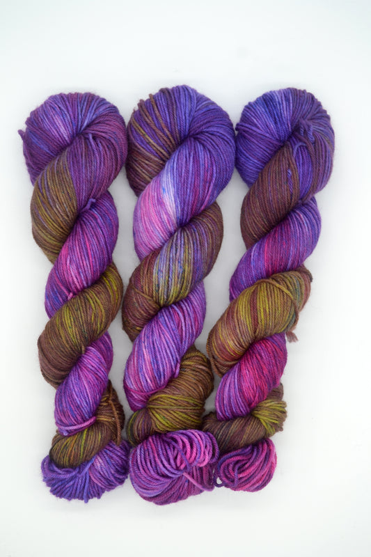 100g DK Scottish Thistle Hand-dyed Yarn