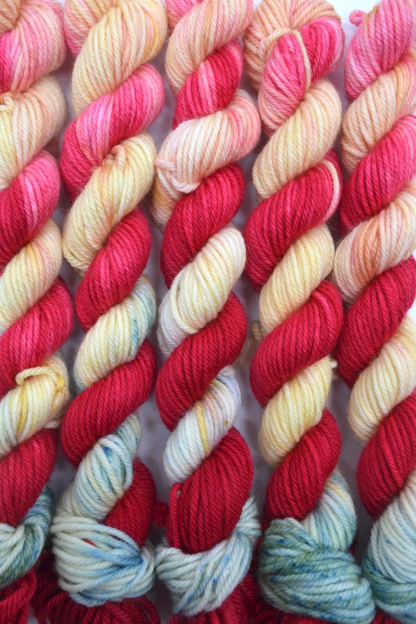 20g DK Strawberries 'n' Cream Mini Skein