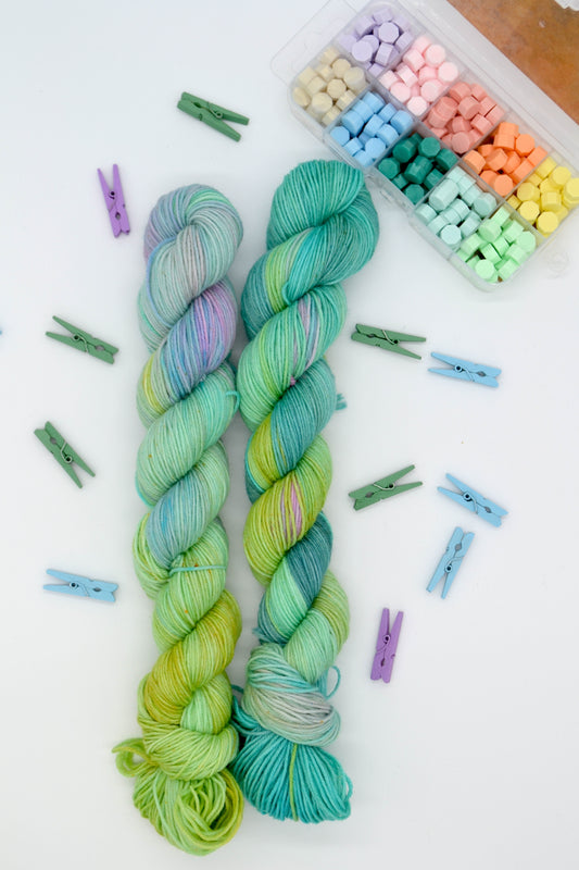 50g Sock Shimmer Green Hand-dyed Yarn