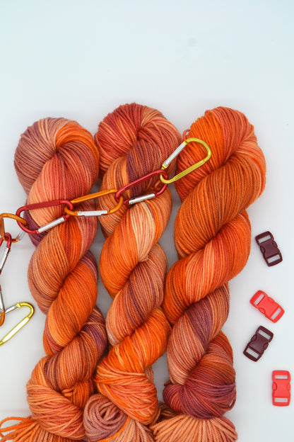 100g DK Crackle Hand-dyed Yarn
