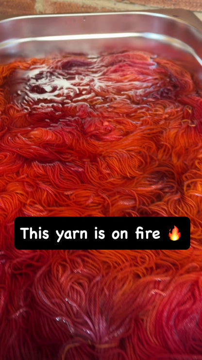 100g DK Crackle Hand-dyed Yarn
